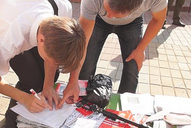 Акция «Открытый микрофон» вызвала у оренбуржцев интерес